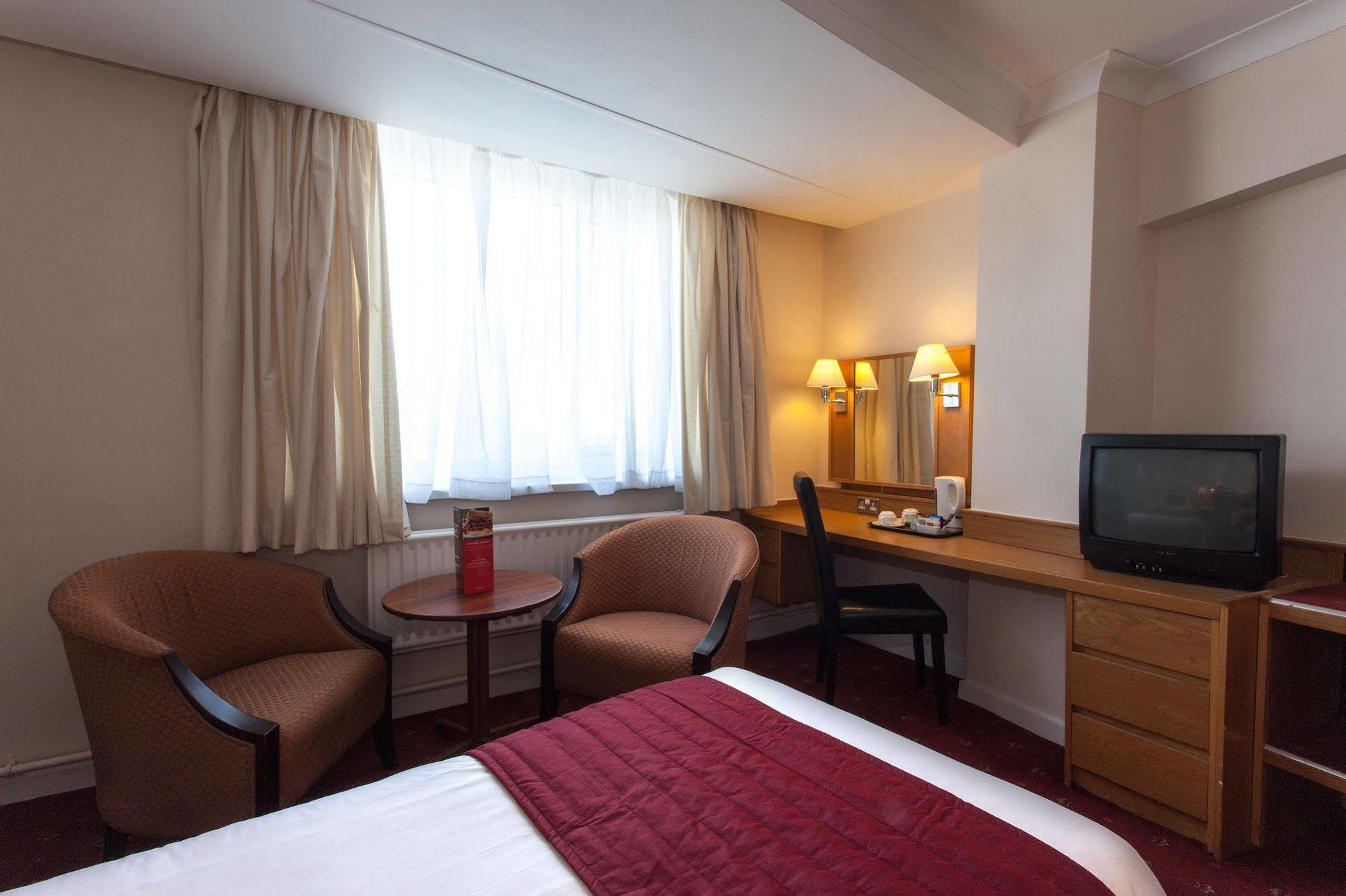 The Roundhouse Hotel Борнмът Екстериор снимка