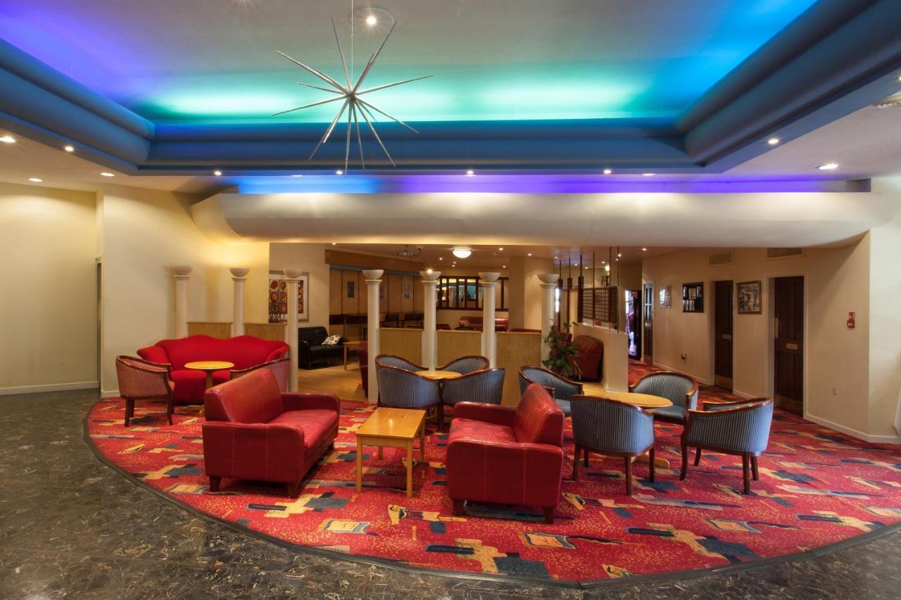 The Roundhouse Hotel Борнмът Екстериор снимка